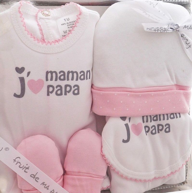 Coffret Naissance 5 Pièces en 100% Coton « J'aime Maman Papa »