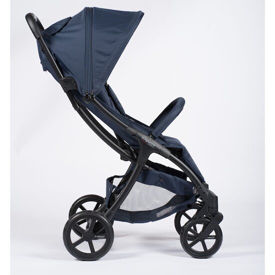 Kompakter Kinderwagen M.2X Blueberry Mast Schweizer Design